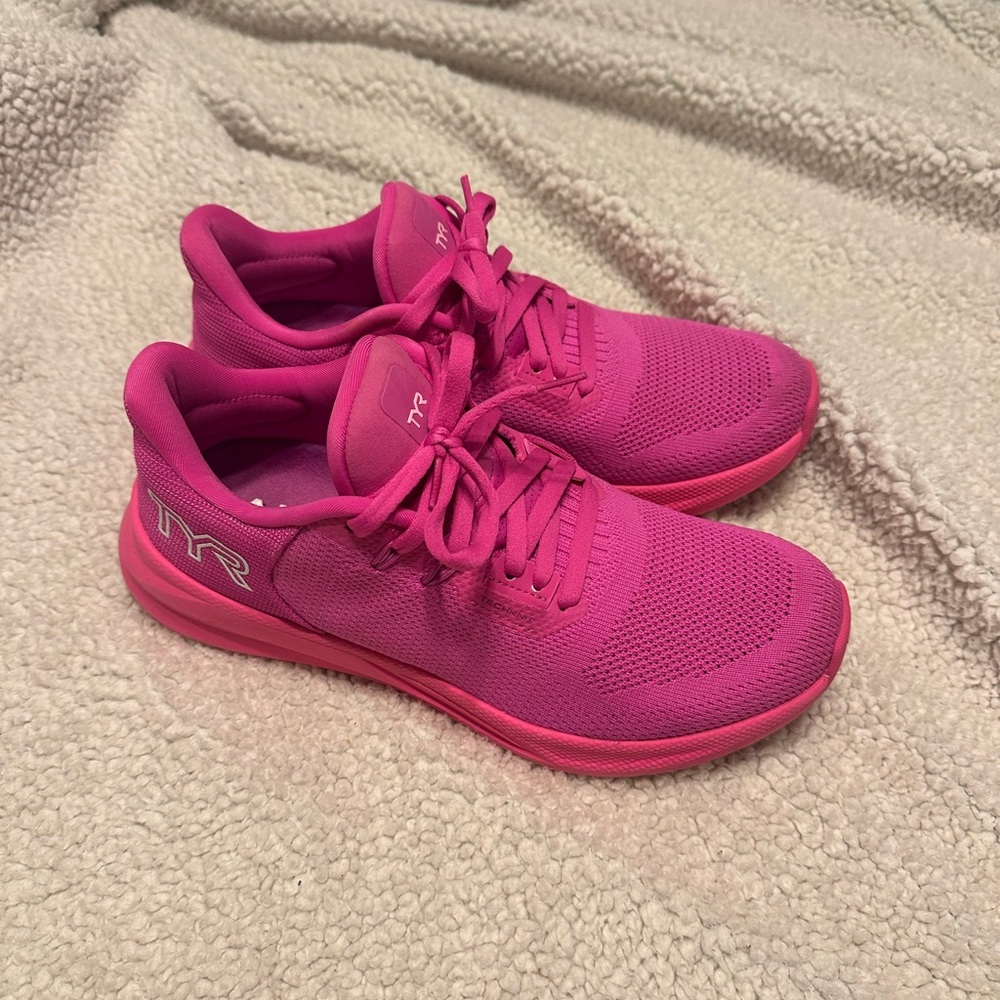 TYR running shoes